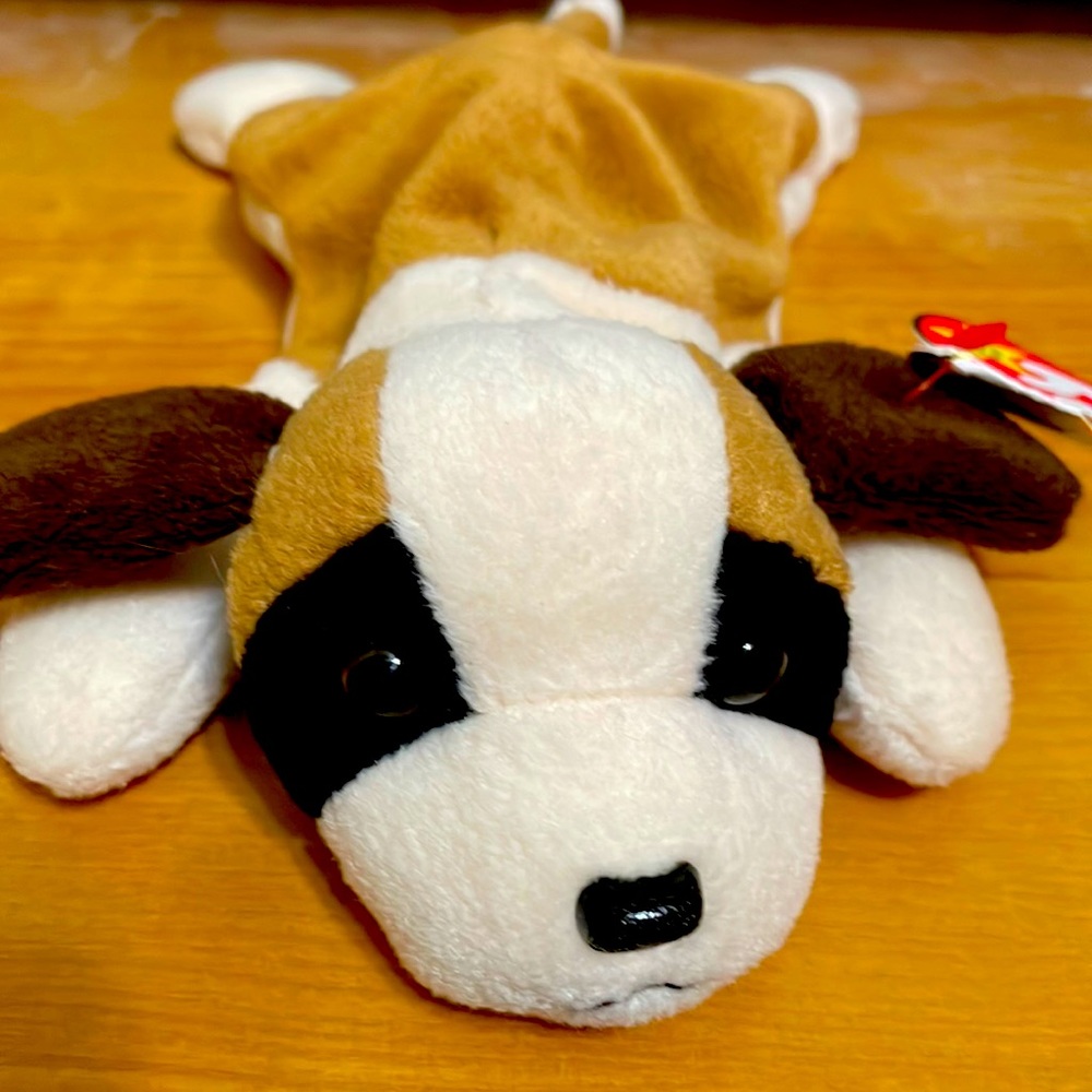 Beanie Baby Bernie style 4109 Rare - Retired - Several errors